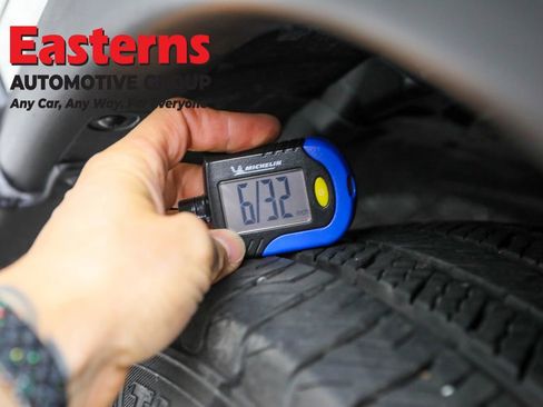 Used 2022 Nissan Rogue SV image 45