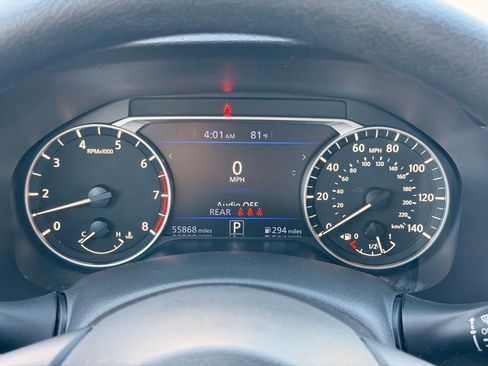 Used 2024 Nissan Altima 2.5 SV FWD image 29