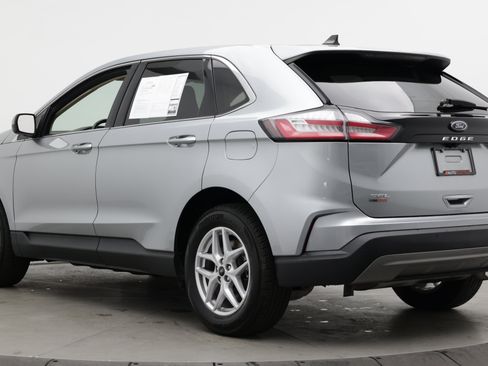 Used 2024 Ford Edge SEL AWD/4WD image 4