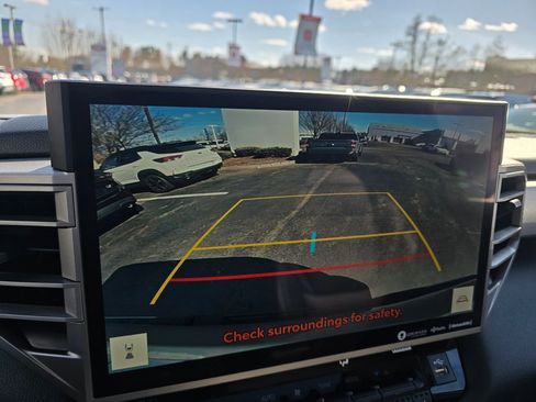 Used 2024 Toyota Tundra Limited image 28