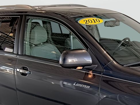 Used 2010 Toyota Highlander Limited AWD/4WD image 17