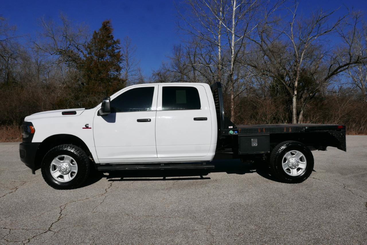 Used 2023 RAM 2500 Tradesman AWD/4WD image 2