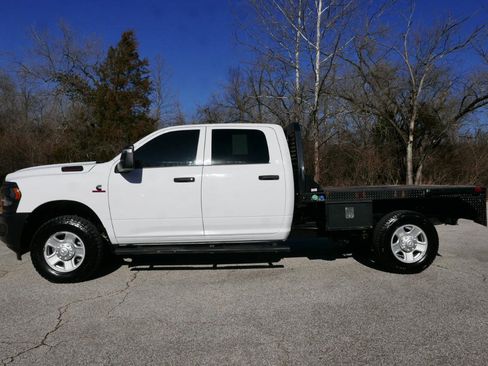 Used 2023 RAM 2500 Tradesman image 2