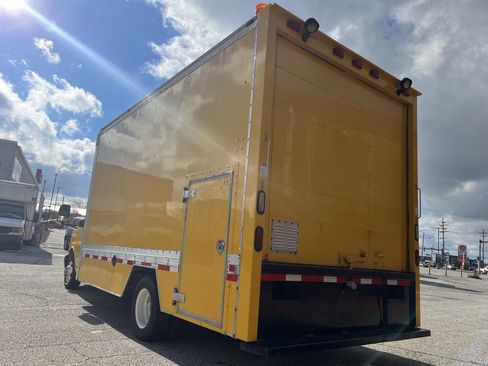 Used 2009 GMC Savana 3500 image 5