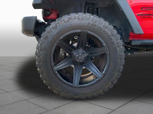 Used 2015 Jeep Wrangler Unlimited Sport w/ Quick Order Package 24S AWD/4WD image 11