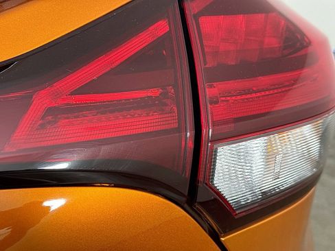 Used 2023 Nissan Kicks SR image 31