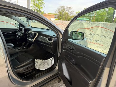 Used 2019 GMC Acadia SLT w/ LPO, Floor Liner Package image 26