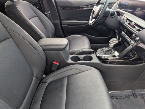 Certified 2025 Kia Seltos EX w/ EX Sunroof Package image 9