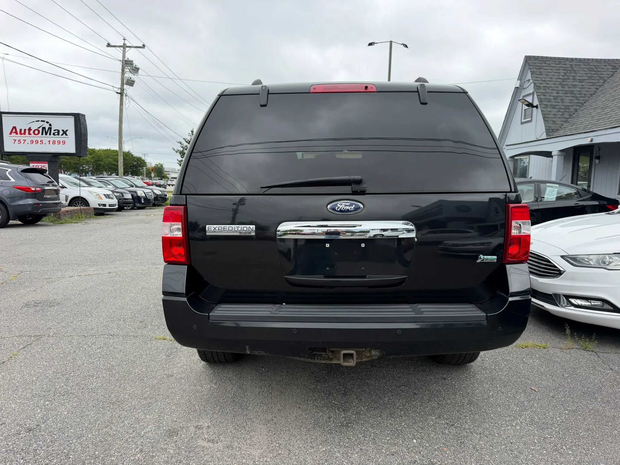 Used 2012 Ford Expedition Limited AWD/4WD image 4