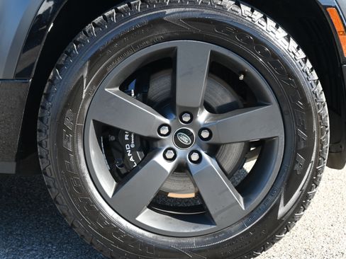 Used 2023 Land Rover Defender 110 Carpathian Edition AWD/4WD image 13