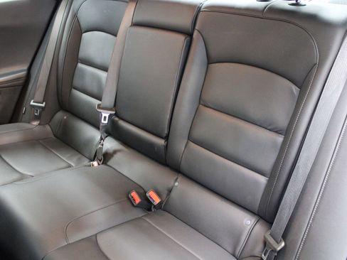 Used 2023 Chevrolet Malibu LT image 16