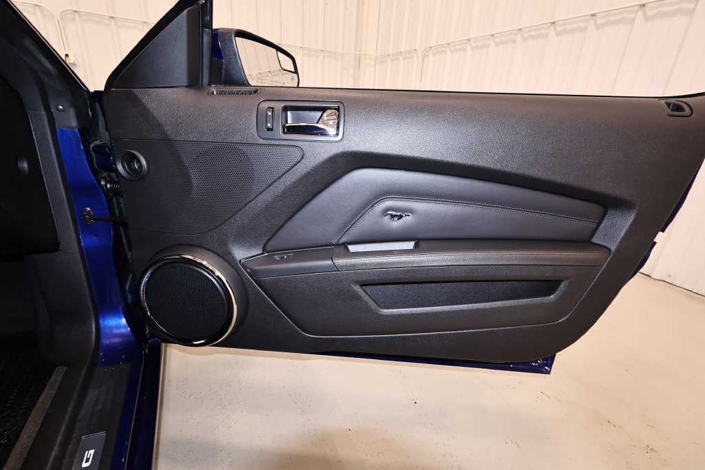 Used 2014 Ford Mustang GT Premium RWD image 18