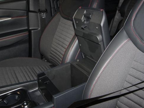 New 2026 Ford Explorer ST-Line w/ ST-Line Street Pack image 18