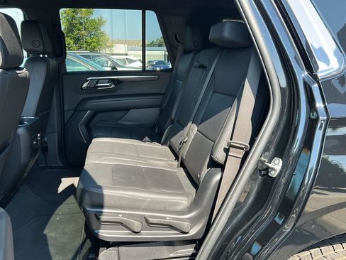 Used 2025 Chevrolet Tahoe LT AWD/4WD image 12