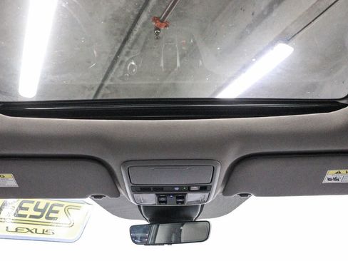Used 2024 Honda Odyssey Touring image 13