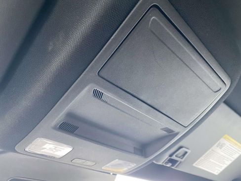 Used 2024 Ford Escape ST-Line image 29