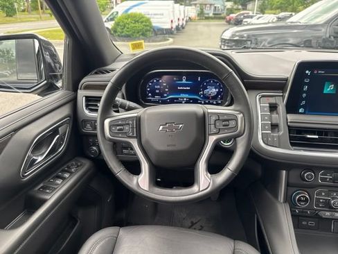 Used 2023 Chevrolet Tahoe Z71 w/ Luxury Package AWD/4WD image 23