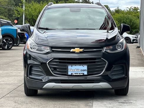 Used 2019 Chevrolet Trax LT w/ LT Convenience Package FWD image 8