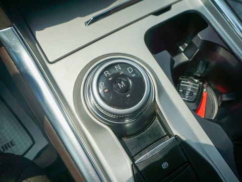 Used 2021 Ford Explorer King Ranch w/ Premium Technology Package image 29