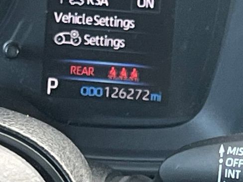 Used 2020 Toyota Corolla LE FWD image 25