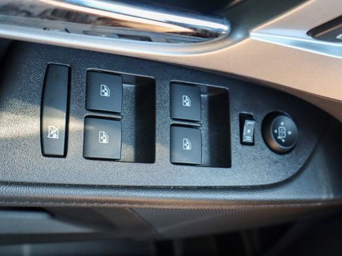 Used 2015 Chevrolet Equinox LS FWD image 18