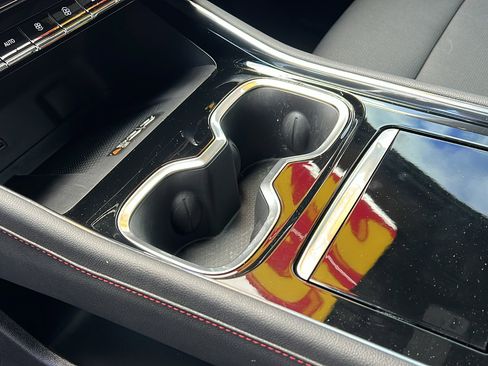 Certified 2025 Chevrolet Traverse Z71 w/ Enhanced Driving Package image 23