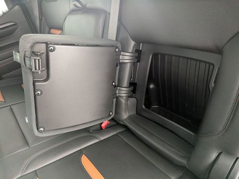 Certified 2024 GMC Sierra 1500 AT4 w/ Technology Package image 37