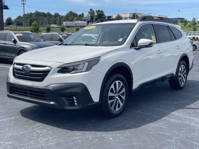 Used 2021 Subaru Outback Premium AWD/4WD image 3