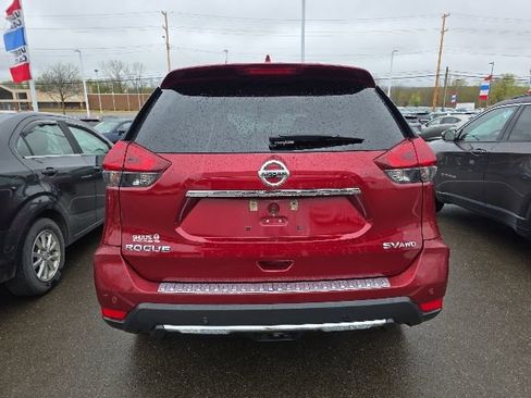 Used 2019 Nissan Rogue SV AWD/4WD image 4