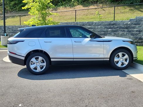 Used 2025 Land Rover Range Rover Velar S image 11