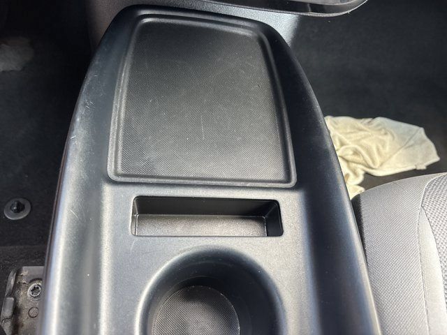 Used 2022 Toyota Prius LE FWD image 35