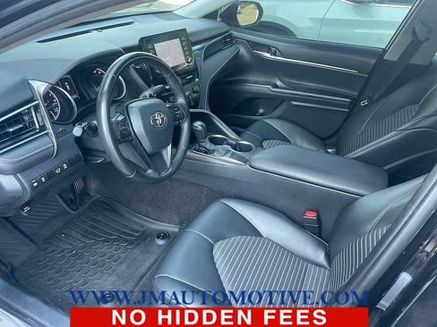 Used 2023 Toyota Camry SE FWD image 2