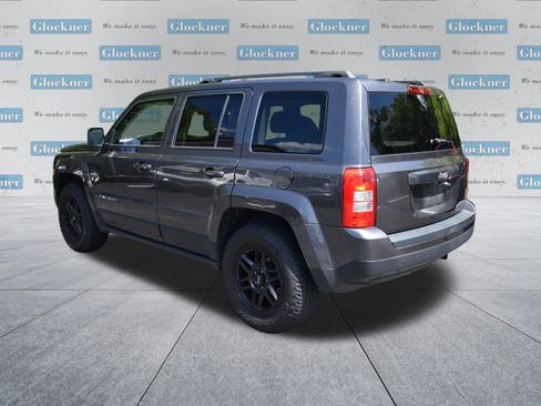 Used 2017 Jeep Patriot Latitude AWD/4WD image 8