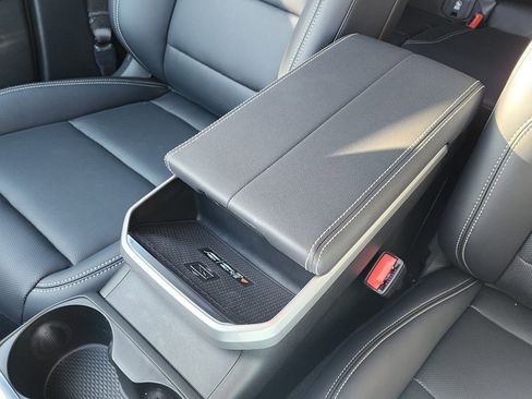 New 2026 GMC Terrain Elevation w/ Elevation Premium Package image 31