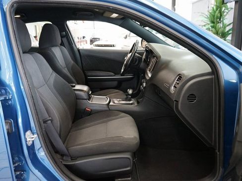 Used 2022 Dodge Charger SXT image 37
