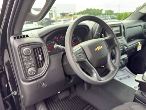 New 2026 Chevrolet Silverado 1500 Custom w/ LPO, Dark Essentials Package AWD/4WD image 21