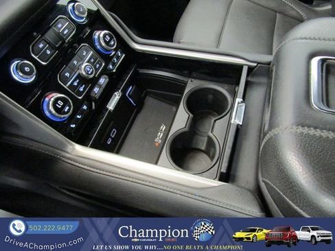 Used 2022 GMC Yukon Denali AWD/4WD image 43
