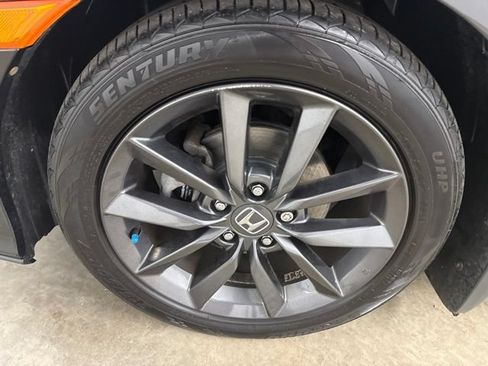 Used 2021 Honda Civic EX image 9