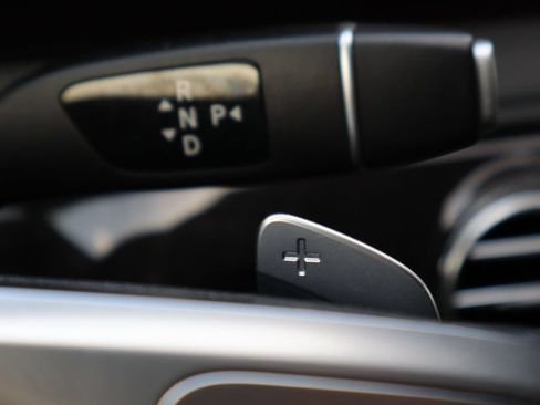 Used 2019 Mercedes-Benz S 560 4MATIC Sedan image 23
