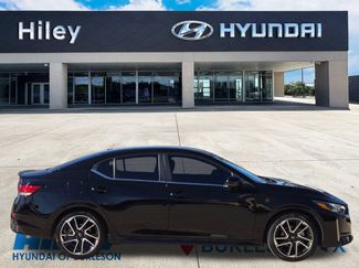 Used 2024 Nissan Sentra SR video 3