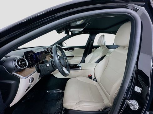 Used 2022 Mercedes-Benz C 300 Sedan image 5