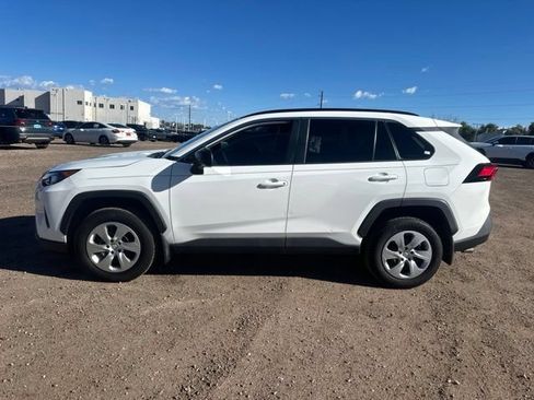 Used 2019 Toyota RAV4 LE AWD/4WD image 10