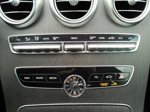 Used 2021 Mercedes-Benz C 63 AMG Coupe image 40