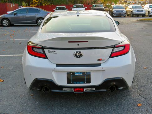 Used 2023 Toyota GR86 Premium image 8