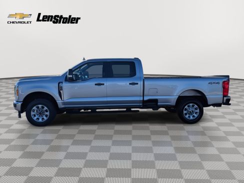 Used 2024 Ford F250 XLT image 2