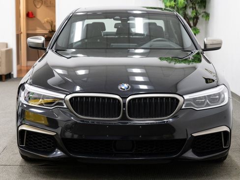 Used 2020 BMW M550i xDrive w/ Dynamic Handling Package image 12