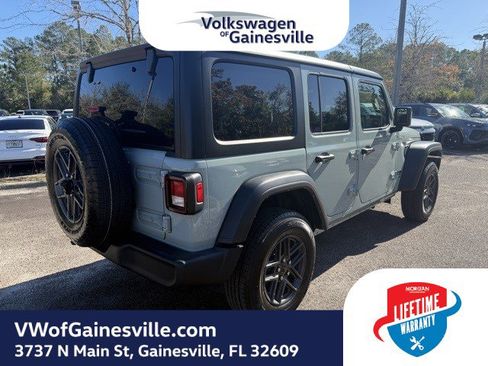 Used 2024 Jeep Wrangler Sport S image 6