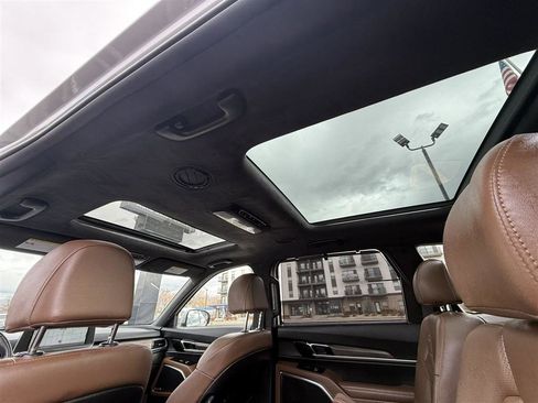 Used 2022 Kia Telluride SX w/ SX Prestige Package image 51