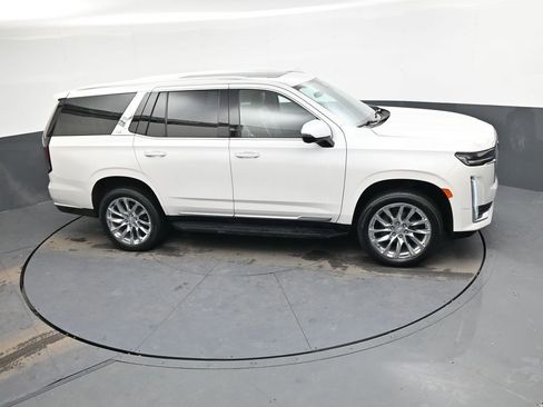 Used 2021 Cadillac Escalade Premium Luxury w/ Driver Assist Tech Package image 25