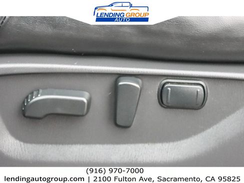 Used 2021 Nissan Armada SL w/ Captain's Chairs Package image 22